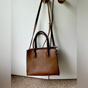 Handbag. Medium rich brown.